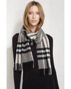 Burberry Giant Check Fringed Cashmere Muffler - Lyst
