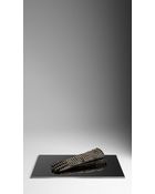 Burberry Studded Leather Gloves - Lyst