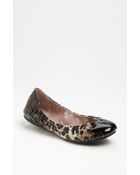 Vince Camuto Ellen Flat - Lyst