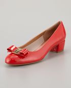 Ferragamo Vara Bow Lowheel Pump - Lyst
