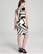 Alice + Olivia Dress Geo Crochet Peplum - Lyst