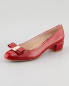 Ferragamo Womens Vara Bow Patent Pump - Lyst