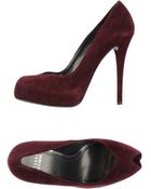 Stuart Weitzman Closedtoe Slipons - Lyst