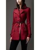 Burberry Short Slim Fit Patent Trim Trench Coat - Lyst