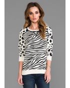 Marc By Marc Jacobs Shebra Intarsia Sweatshirt in Cream - Lyst