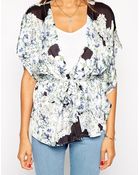 Tfnc Kimono in Dark Daisy Print - Lyst