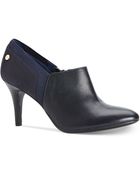 Calvin Klein Women'S Jeanine Shooties - Lyst