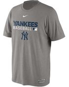 Nike Men'S New York Yankees Dri-Fit Legend Team Issue T-Shirt - Lyst