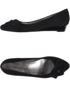 Anne Klein Pump - Lyst