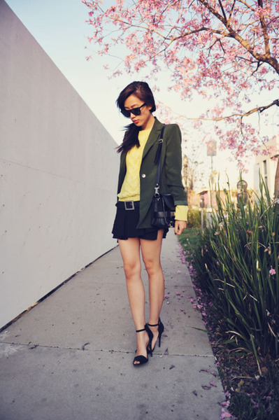 neonblush is wearing: Zara knit, Chicwish skirt, vintage...