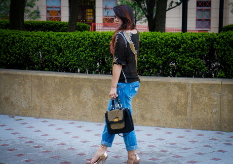 MONOCHROMATIC METALLICS