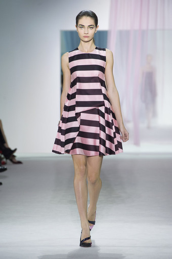 runway to right now: spotlight on stripes