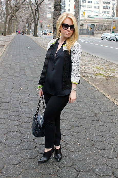 Sydney’s Lace Colorblock Outfit