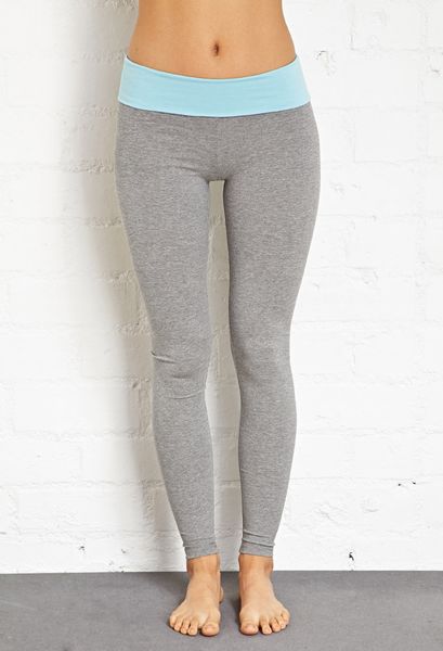 light gray yoga pants