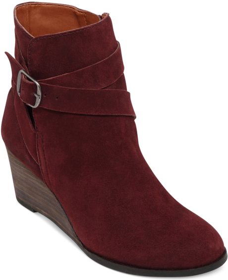 Lucky Brand Womens Ginnie Booties in Red (Oxblood