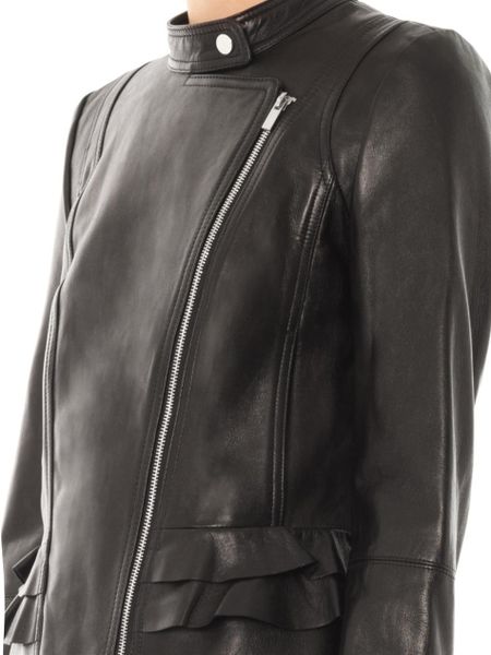 Heavenly leather and classic construction combine to deliver the ultimate DIANE von FURSTENBERG jacket