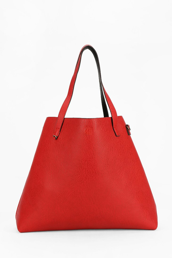 Urban Outfitters Reversible Vegan Leather Tote Bag in Red (RED/BLACK) | Lyst