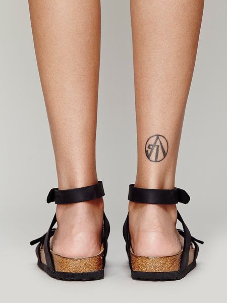 Hippie Sandals: Birkenstock Yara Black