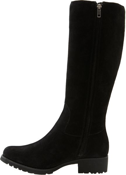 black uggs with brown trim