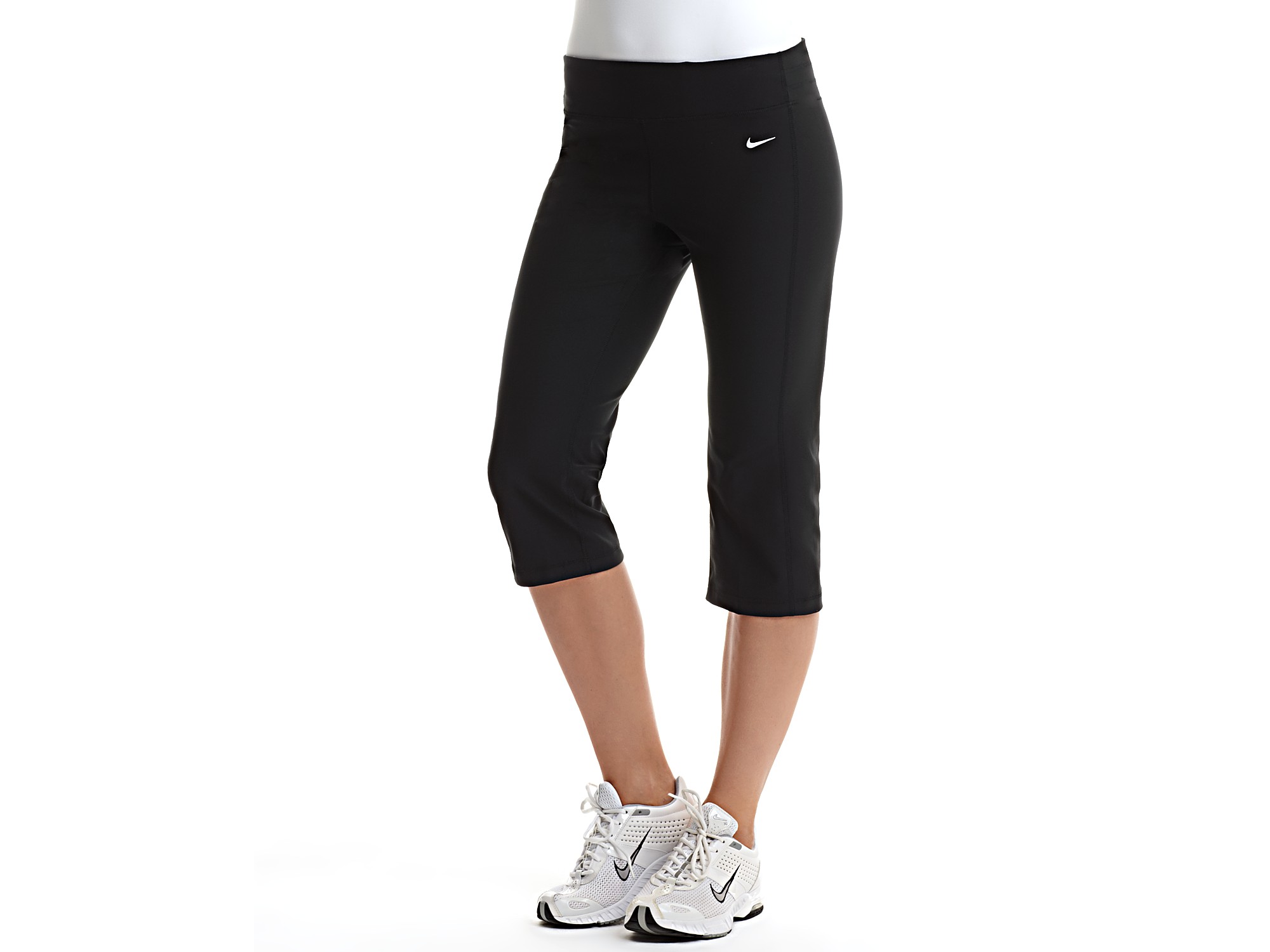 nike loose capri pants