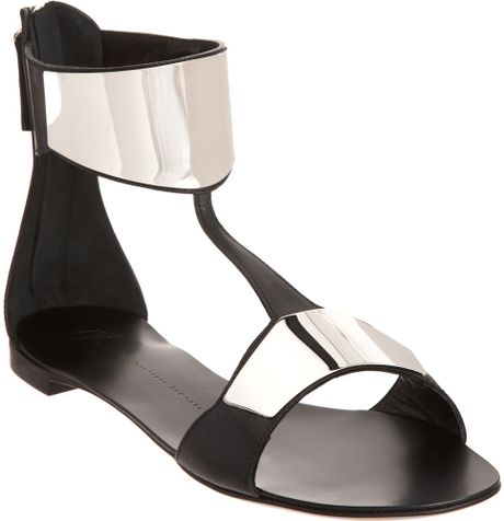 Giuseppe Zanotti Metal Disc Tstrap Sandal in Black - Lyst