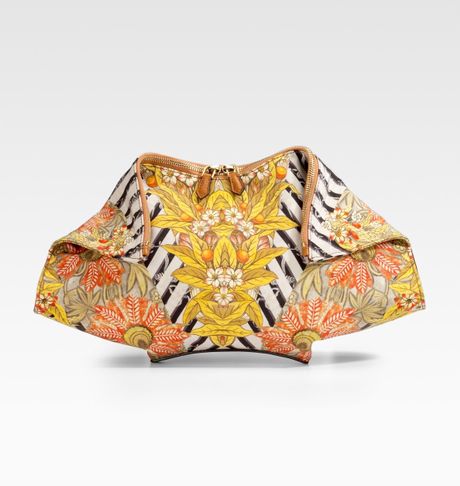 alexander mcqueen demanta clutch