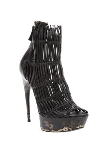 Alexander McQueen Cut Out Ankle Boot - Lyst