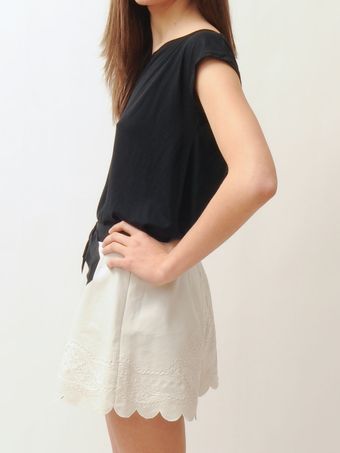  Driben Scallop Edge Shorts : Cream 