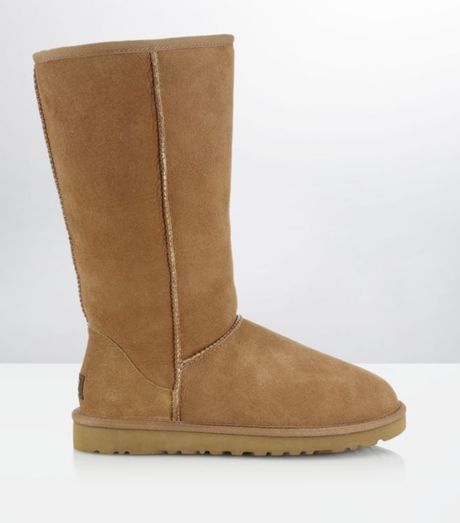tan ugg boots size 3