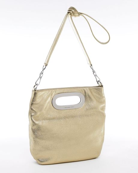Michael Kors Michael Berkley Medium Messenger Pale Gold in Gold - Lyst