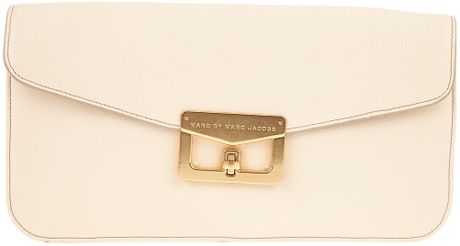 Marc By Marc Jacobs Bianca Large Clutch in Beige (cream) - Lyst