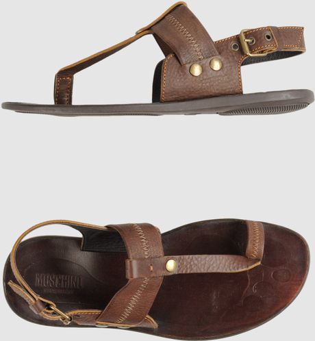 Moschino Flip Flops In Brown For Men Black Lyst