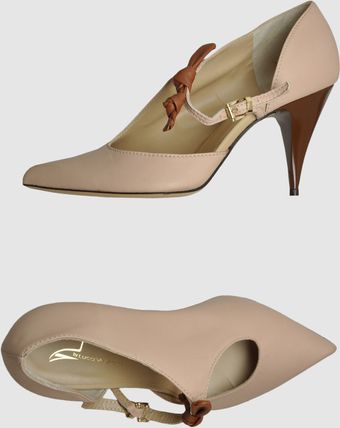 Luca Valentini Closed-toe Slip-ons - Lyst