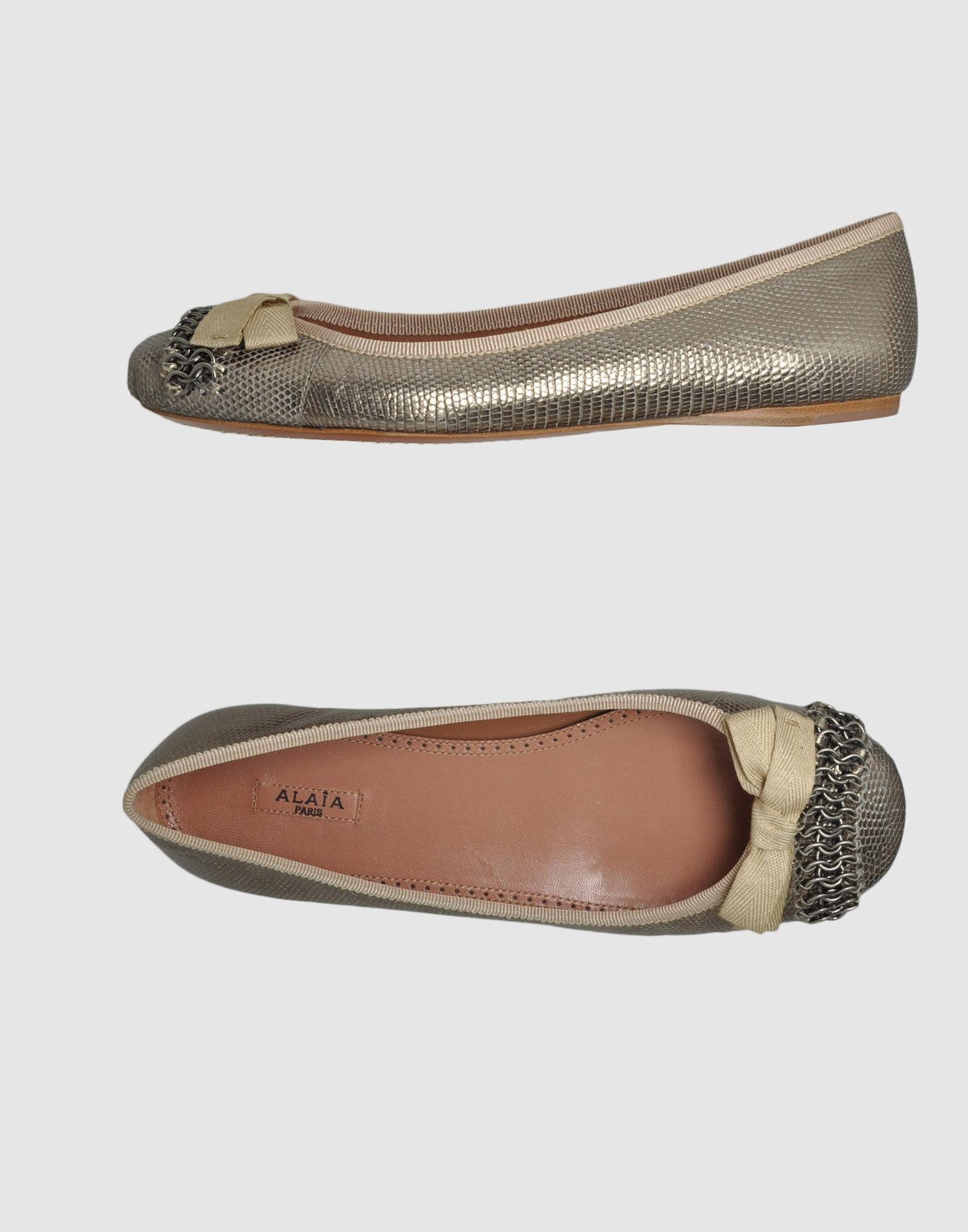 AlaÃ¯a Chain-embellished Metallic Leather Ballet Flats in Gold (silver) | Lyst