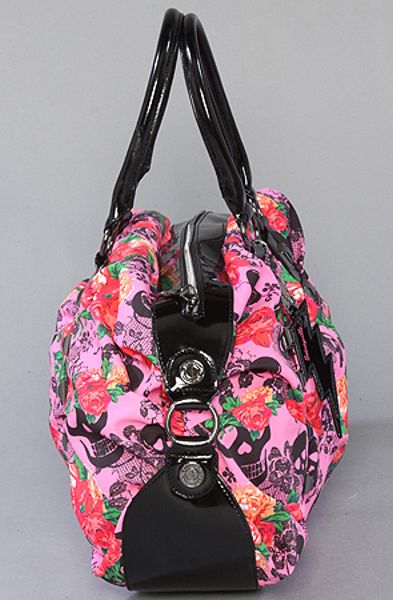 betsey johnson skull weekender