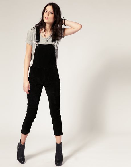 All Listings Discover Women's Dungarees with ASOS. From pinafore dresses, shorts, maternity dungarees in denim, canvas and cotton at ASOS.