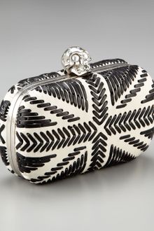Alexander McQueen Skull-clasp Britannia Box Clutch - Lyst
