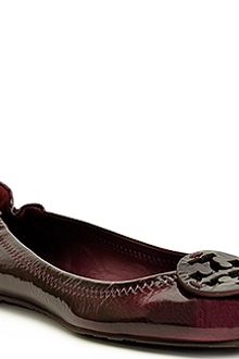 Tory Burch Reva Naplak - Plum Patent Leather Ballet Flat - Lyst