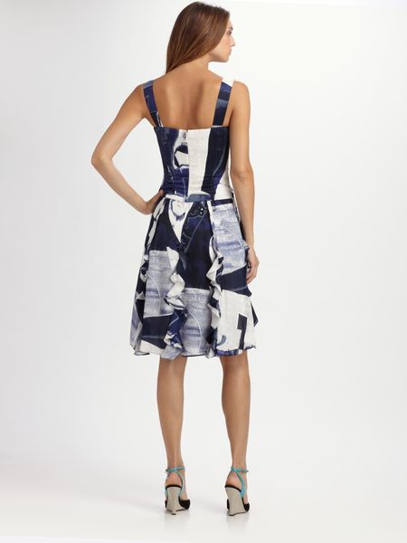 oscar de la renta navy gown