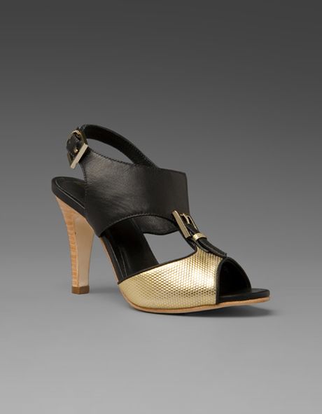 Rebecca Minkoff Brooke Buckle Sandal in Gold (black & gold) - Lyst
