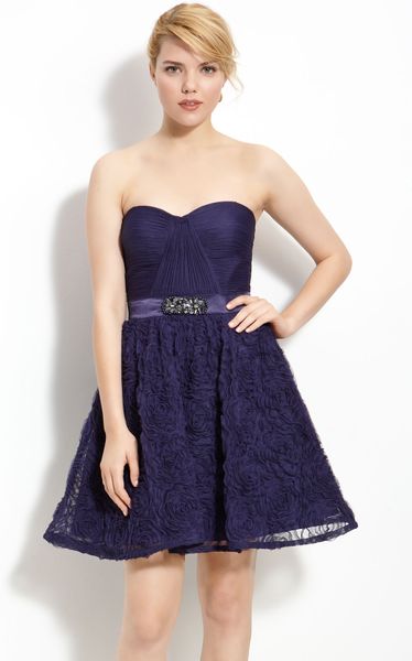 Adrianna Papell Strapless Tulle Dress in Purple (plum) - Lyst