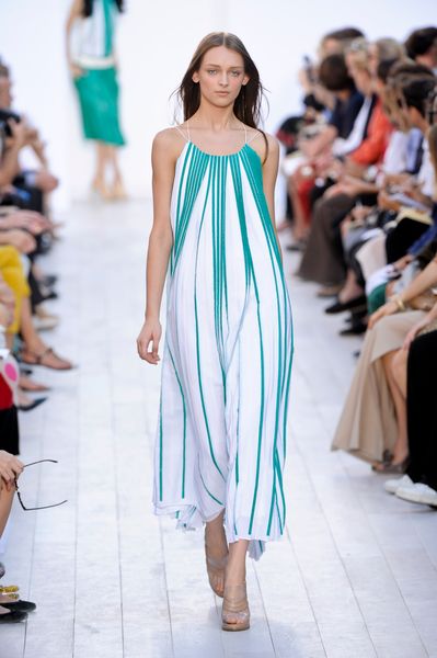 Chloé Spring 2012 Sleeveless Tented Day Dress in Green - Lyst
