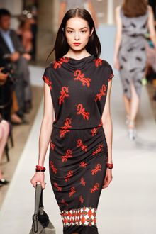 Loewe Spring 2012 Black Knee Lenght Dress With Red Print - Lyst