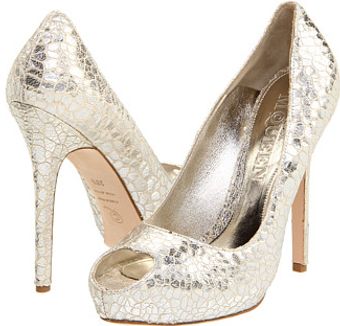  Heart Peep Toe Skull Pump 