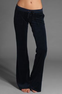 Juicy Couture Velour Basic Flared Leg Pant with Snap Pockets - Lyst