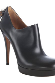 Gucci Black Leather Betty Platform Booties - Lyst