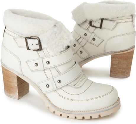 carvela special