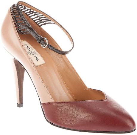 Valentino TwoTone Pump in Brown (nude) - Lyst