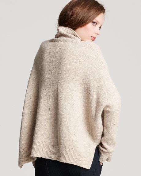 Vince Oversized Turtleneck Sweater In Beige (oatmeal) | Lyst