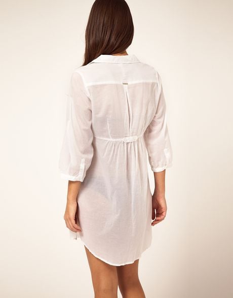 white beach shirt women's